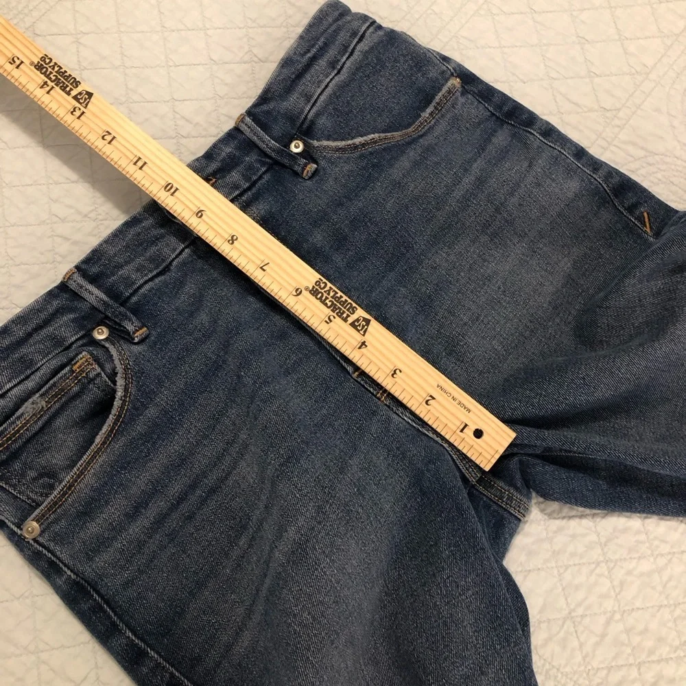 Good American Cigarette cropped jeans. Size 10.